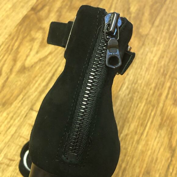 Rag & Bone Ellis Black Suede Buckle Sandal Heels Size 8 (38) - Picture 9 of 14